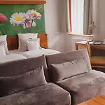 Hotel Szarlota - Kompleksowo Na Kaszubach 2*