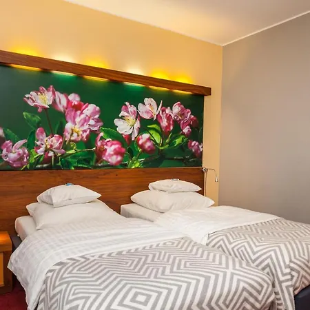 Szarlota Hotell