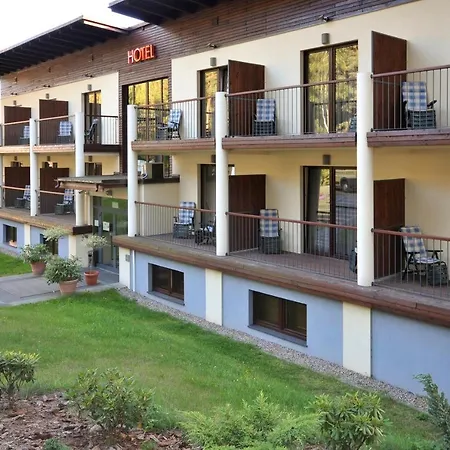 Hotell Szarlota 2*