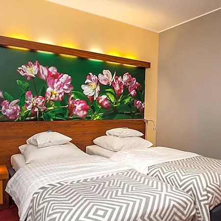 Hotel Szarlota - Kompleksowo Na Kaszubach 2*