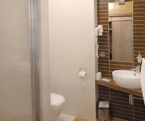 Szarlota - Kompleksowo Na Kaszubach Отель Косцежина