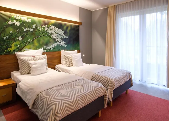 Hotel Szarlota - Kompleksowo Na Kaszubach 2*