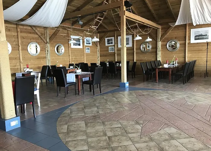 Szarlota - Kompleksowo Na Kaszubach Отель 2*